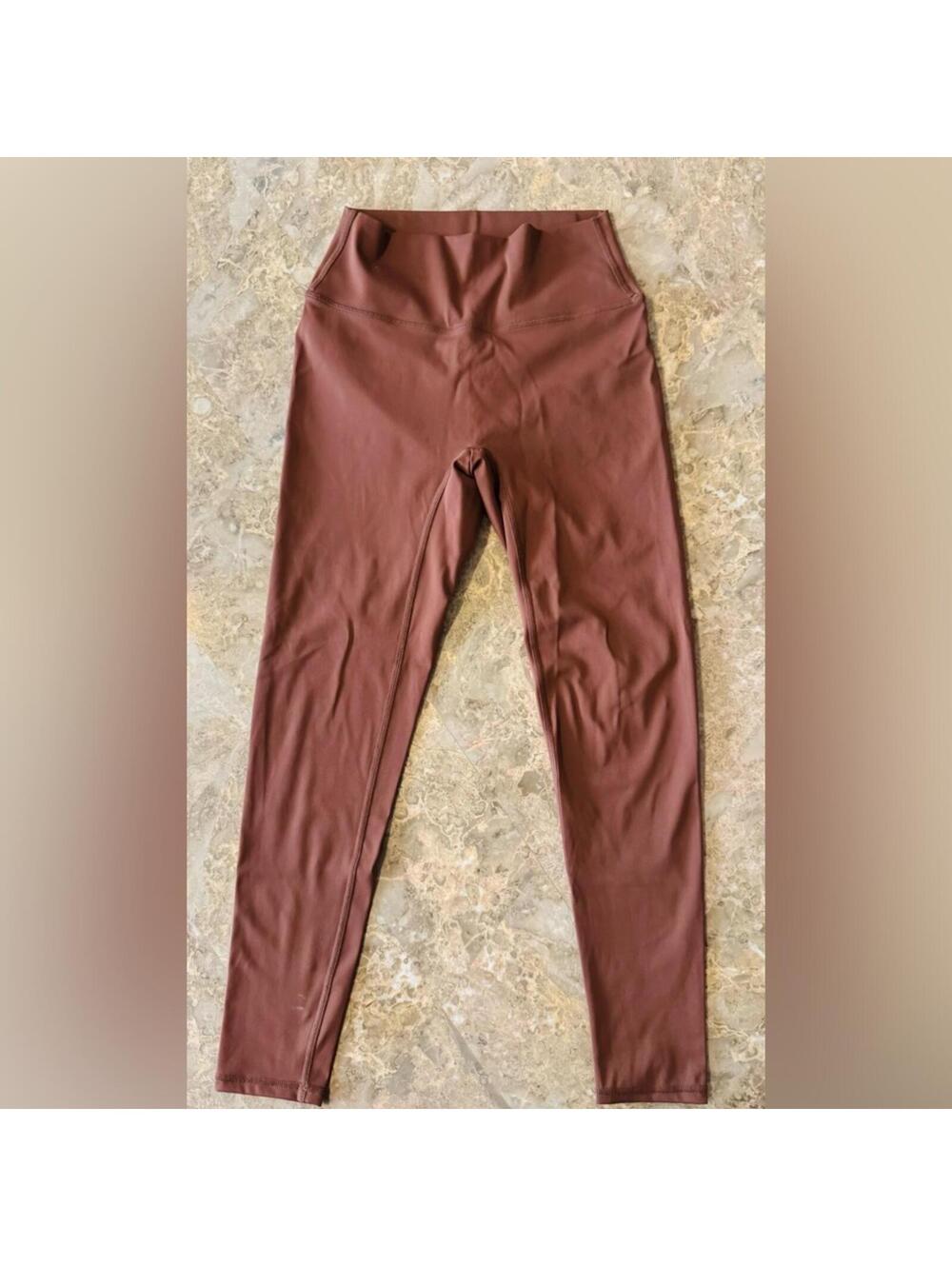 Peachy bunz leggings